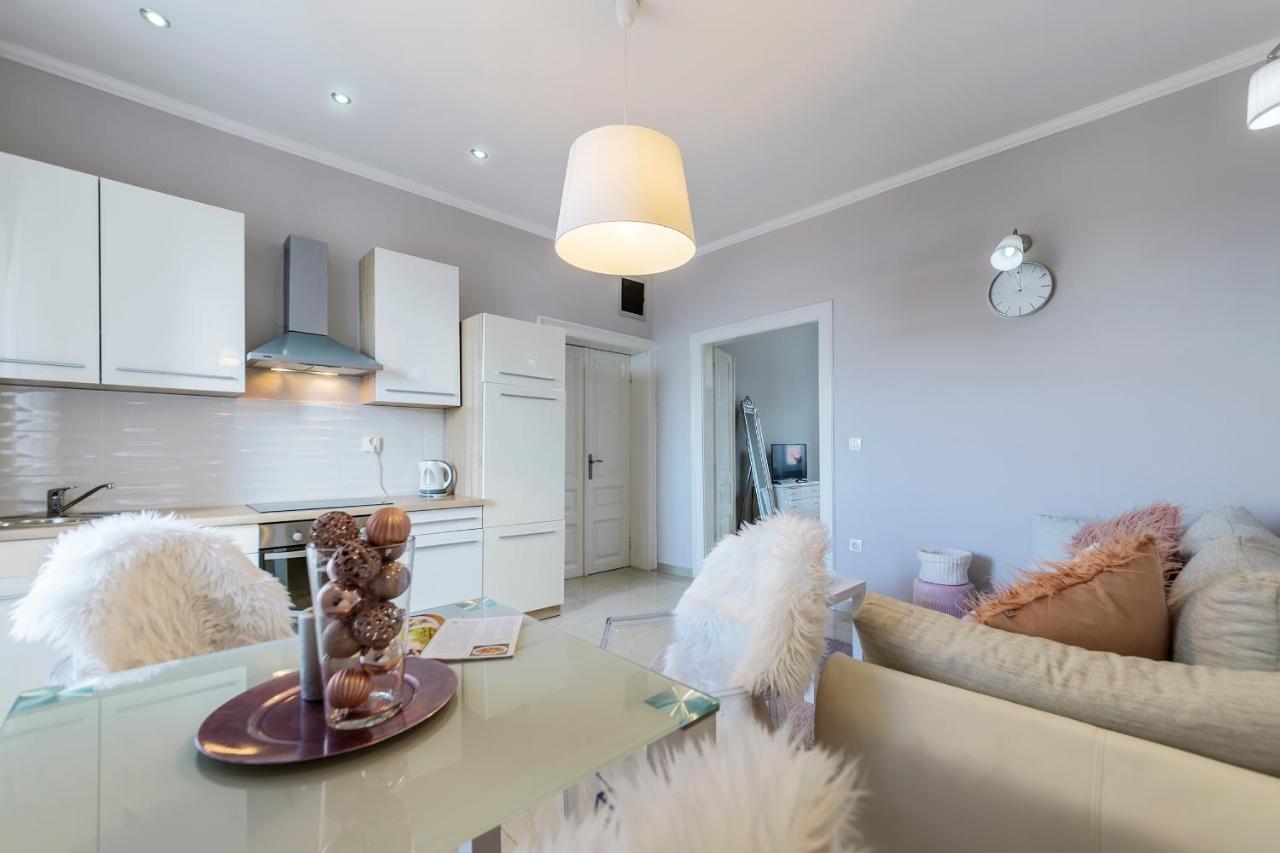 Captain Emo City Apartments Пула Екстер'єр фото