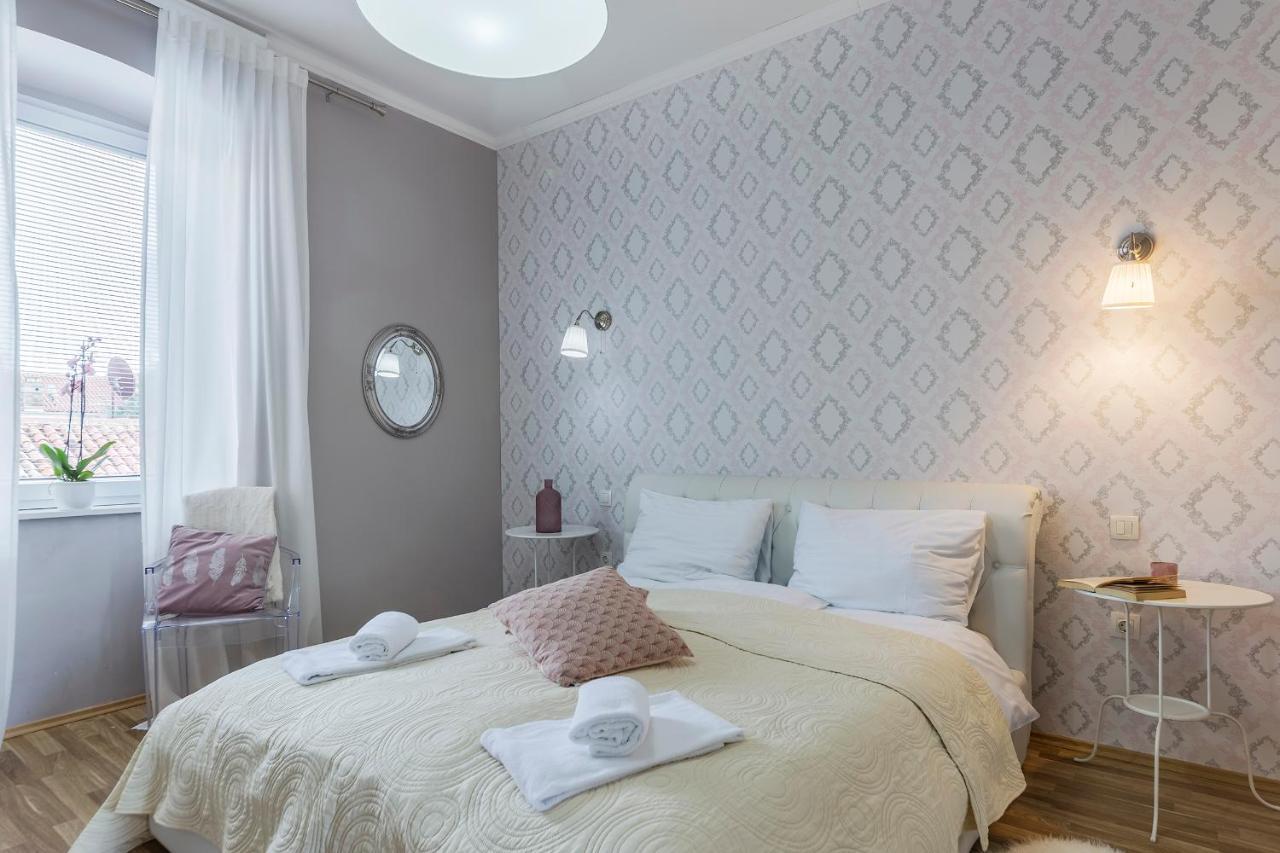 Captain Emo City Apartments Пула Екстер'єр фото