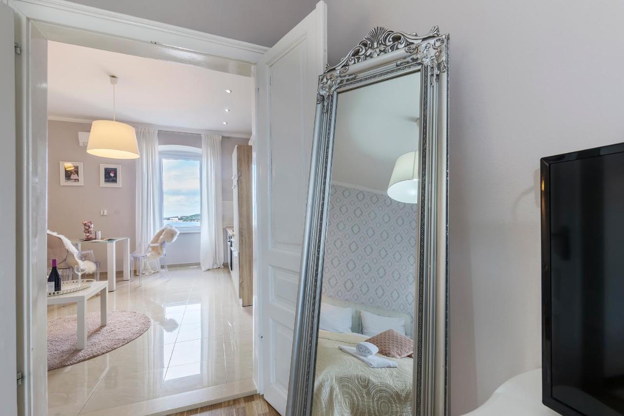 Captain Emo City Apartments Пула Екстер'єр фото
