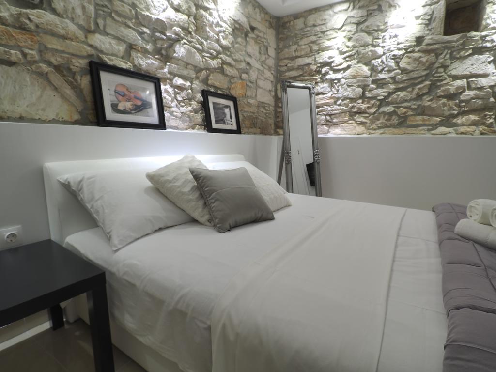 Captain Emo City Apartments Пула Екстер'єр фото