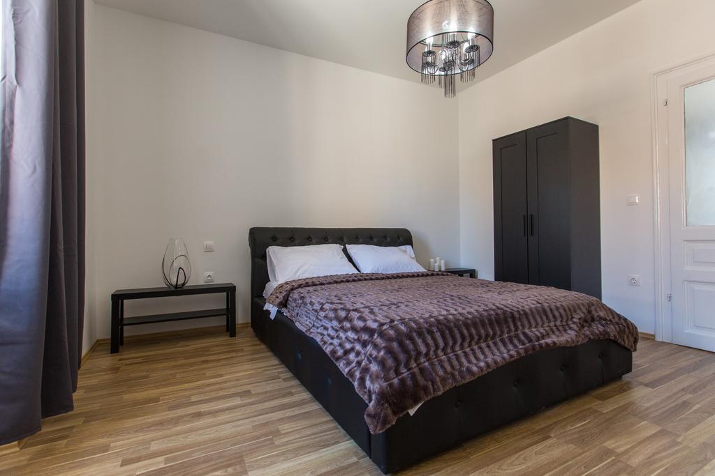 Captain Emo City Apartments Пула Екстер'єр фото