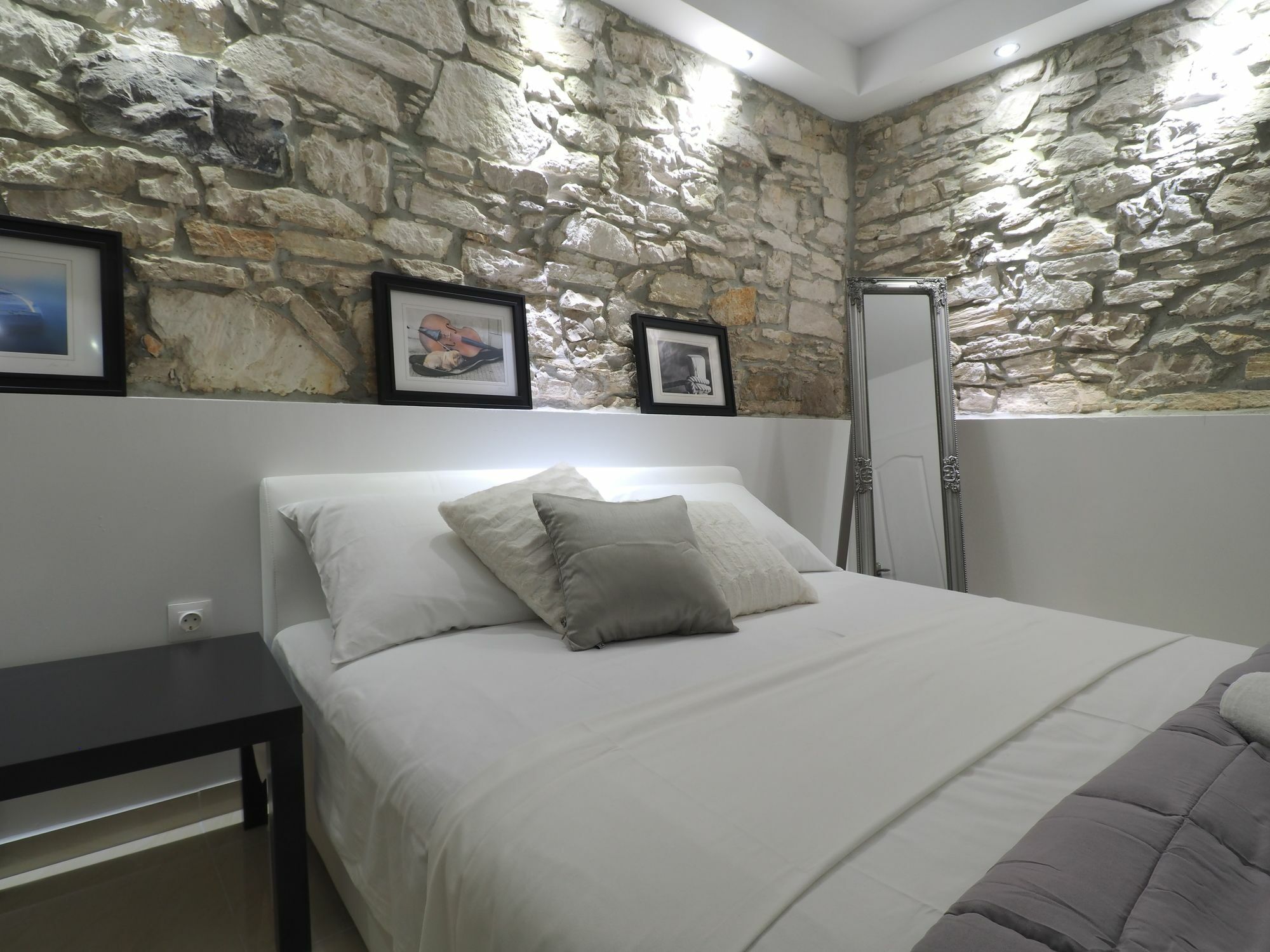 Captain Emo City Apartments Пула Екстер'єр фото